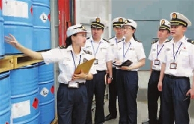 類危險貨物次氯酸鈣。